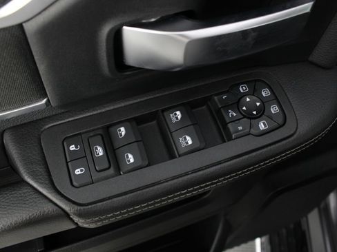 Used 2026 RAM 2500 Big Horn AWD/4WD image 14