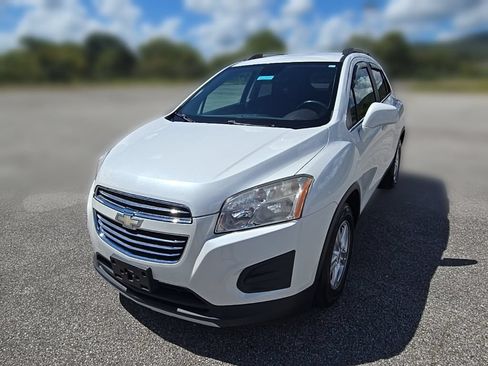 Used 2015 Chevrolet Trax LT w/ LT Plus Package FWD image 9