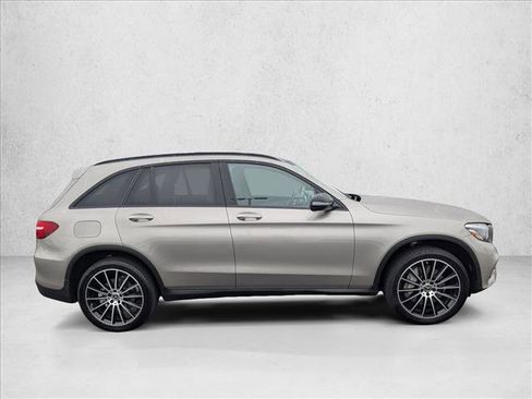 Used 2019 Mercedes-Benz GLC 300 image 4