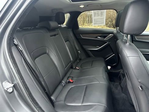 Used 2023 Jaguar F-PACE image 23
