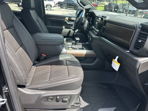 New 2025 Chevrolet Silverado 1500 High Country image 14