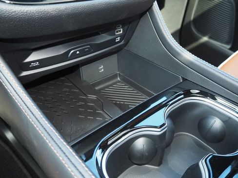 New 2026 Chrysler Pacifica Pinnacle image 35