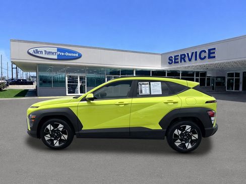 Certified 2024 Hyundai Kona SEL w/ Convenience Package FWD image 5