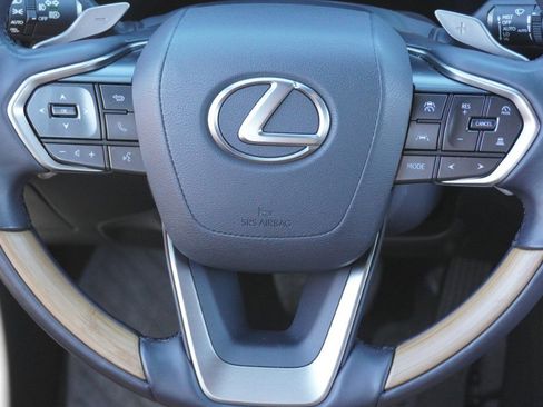 Certified 2025 Lexus RX 350 Premium w/ Accessory Package (Z1) image 30