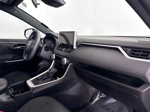 Certified 2024 Toyota RAV4 SE image 41