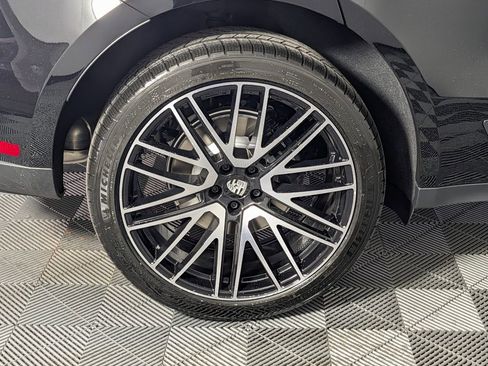 New 2026 Porsche Macan image 14