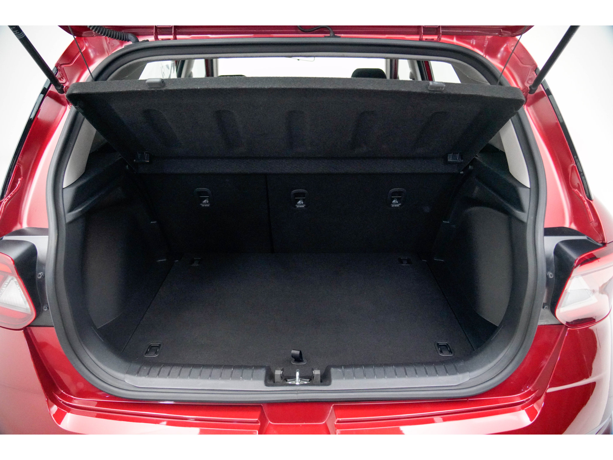 Used 2025 Hyundai Venue SEL FWD image 14