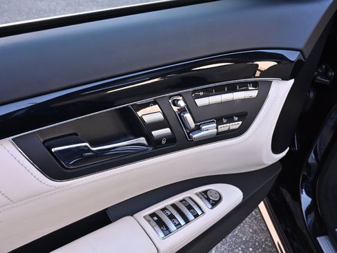 Used 2008 Mercedes-Benz S 550 image 38