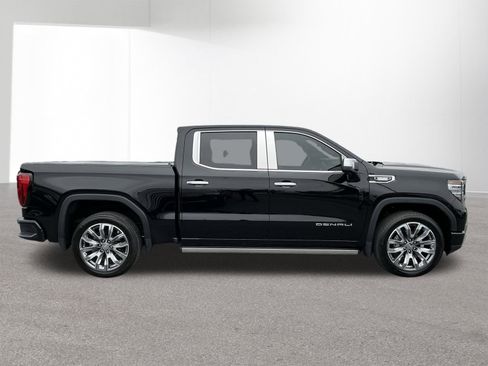 Used 2023 GMC Sierra 1500 Denali w/ Denali Reserve Package AWD/4WD image 2