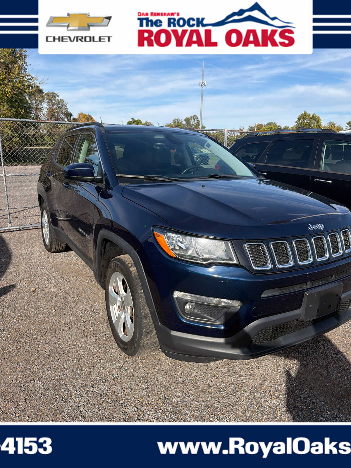 Used 2017 Jeep Compass Latitude w/ Popular Equipment Group AWD/4WD image 1