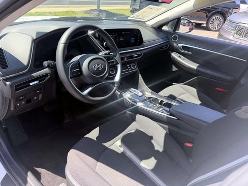 Used 2023 Hyundai Sonata SEL w/ Convenience Package FWD image 11