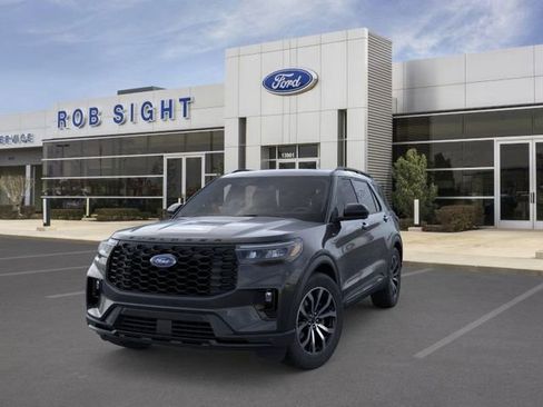 New 2026 Ford Explorer ST-Line image 2