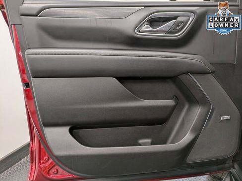 Used 2023 GMC Yukon XL SLT image 8