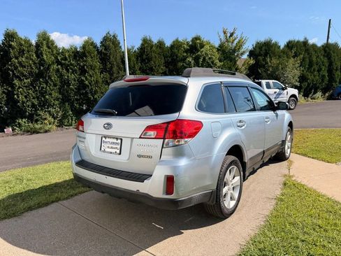 Used 2013 Subaru Outback 2.5i Premium w/ All-Weather Pkg AWD/4WD image 3