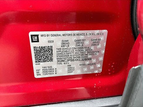 Used 2019 Chevrolet Trax LT w/ LT Convenience Package image 29