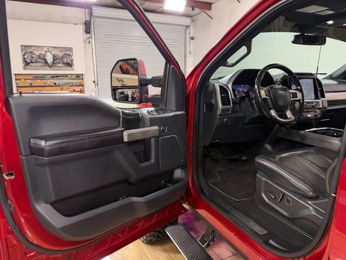 Used 2022 Ford F450 Platinum w/ FX4 Off-Road Package AWD/4WD image 14