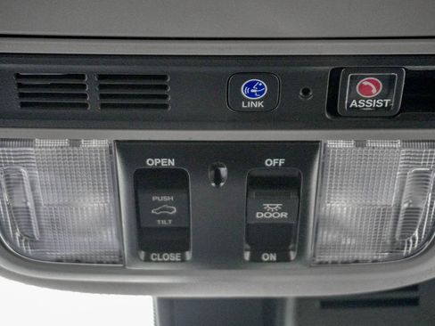 Used 2022 Honda Pilot Touring image 29