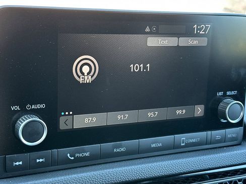 Used 2025 Honda Civic Sport image 19