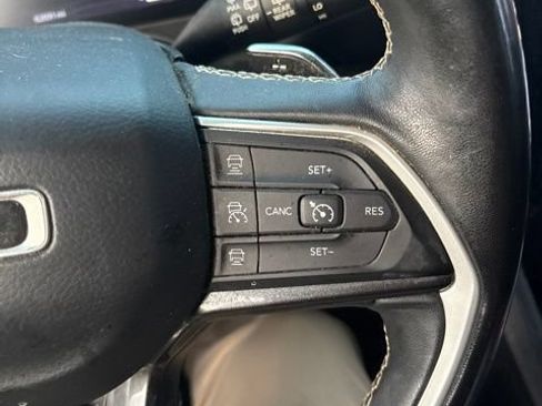 Used 2021 Jeep Grand Cherokee L Laredo AWD/4WD image 16