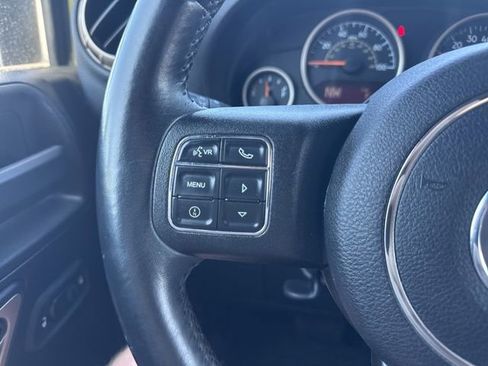 Used 2016 Jeep Wrangler Unlimited Sahara AWD/4WD image 21