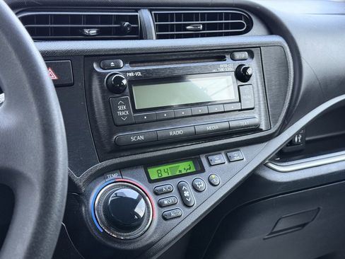 Used 2014 Toyota Prius C Two image 22