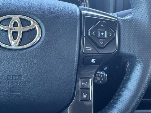 Used 2023 Toyota 4Runner TRD Off-Road Premium image 16