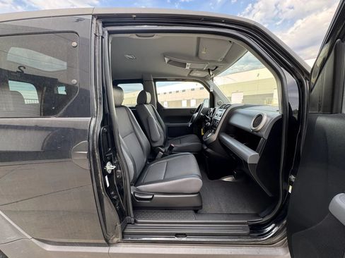 Used 2004 Honda Element EX image 12
