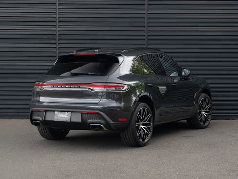 Used 2023 Porsche Macan AWD/4WD image 8