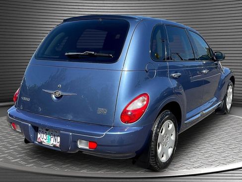 Used 2007 Chrysler PT Cruiser Touring FWD image 6