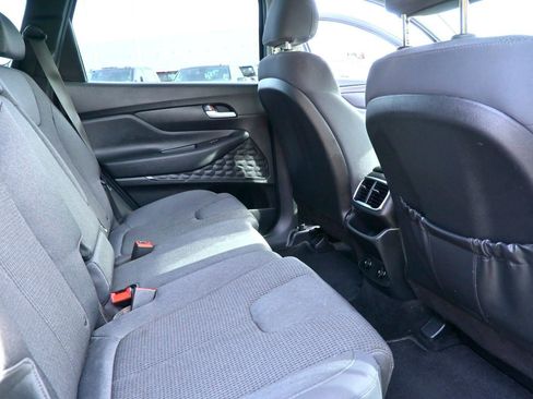 Used 2020 Hyundai Santa Fe SE w/ Cargo Package image 18