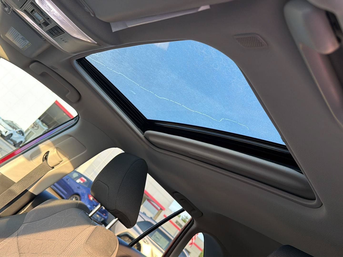 Certified 2025 Toyota RAV4 XLE w/ Convenience Package FWD image 31