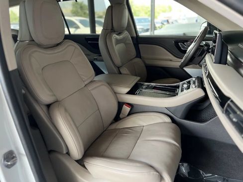 Used 2024 Lincoln Aviator Reserve w/ Equipment Group 201A AWD/4WD image 20