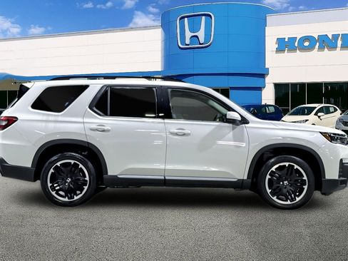 New 2026 Honda Pilot Touring image 7
