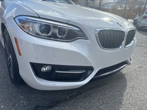 Used 2017 BMW 230i Convertible image 17