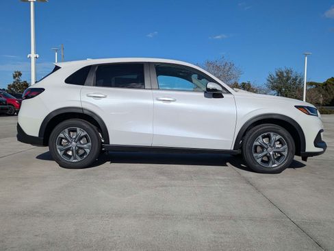 New 2026 Honda HR-V LX image 3