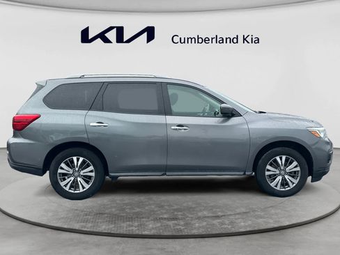 Used 2018 Nissan Pathfinder S AWD/4WD image 6