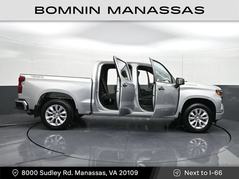 Used 2022 Chevrolet Silverado 1500 Custom image 36