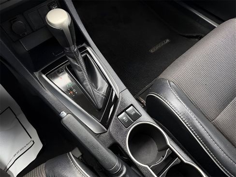 Used 2014 Toyota Corolla S image 23