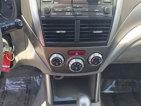 Used 2010 Subaru Forester 2.5X Limited AWD/4WD image 17