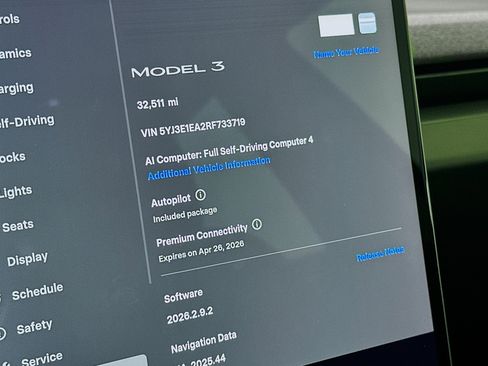 Used 2024 Tesla Model 3 image 17