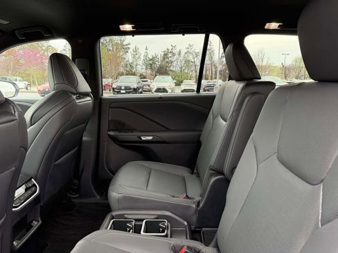 Used 2026 Lexus TX 500h AWD image 19