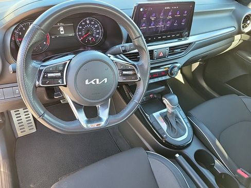 Used 2022 Kia Forte GT-Line image 2