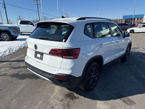 Used 2023 Volkswagen Taos S image 5