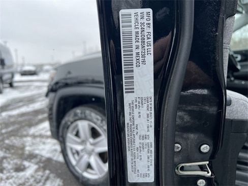 Used 2022 Jeep Compass Latitude w/ Convenience Group image 26