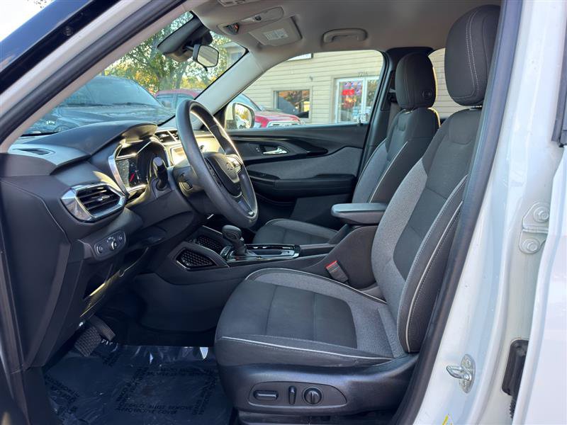 Used 2021 Chevrolet TrailBlazer LT AWD/4WD image 15