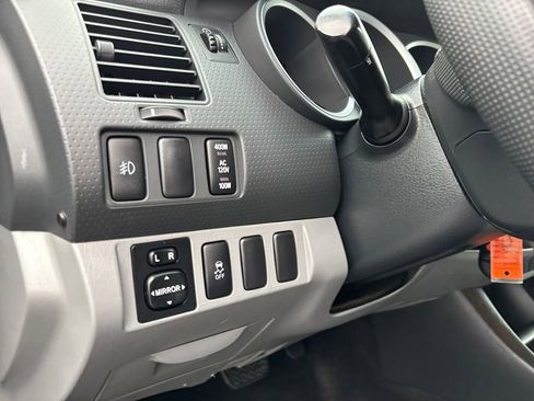 Used 2014 Toyota Tacoma PreRunner image 23