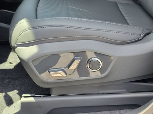 New 2026 Kia EV9 Light RWD image 21