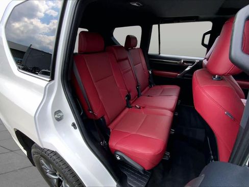 Certified 2023 Lexus GX 460 Premium w/ Premium Package AWD/4WD image 20