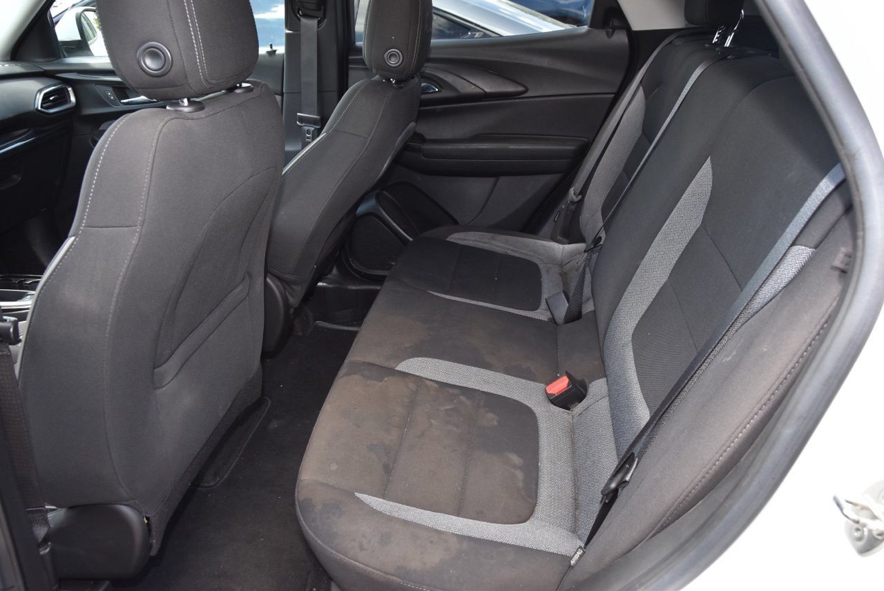 Used 2023 Chevrolet TrailBlazer LT FWD image 11