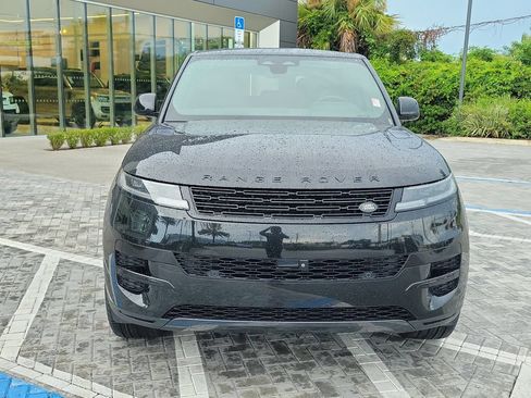Used 2024 Land Rover Range Rover Sport SE AWD/4WD image 8
